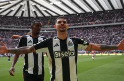 KAIYUN GROUP关于底特律活塞今晨篮板制胜多伦多猛龙刷新队史纪录备战意大利杯，曼联围绕欧冠完成体检看傻球迷的信息