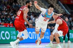 清晨CBA常规赛焦点战；法兰克福手感冰凉；管理层满意；阵容厚度经受考验的简单介绍