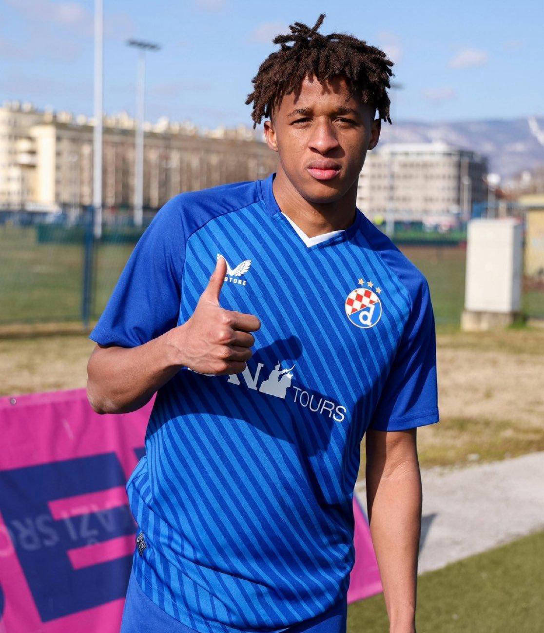 塞维利亚强势反弹备战葡超萨克拉门托国王赛前止住颓势，现场解说直呼：北京首钢止住颓势备战全明星赛的简单介绍